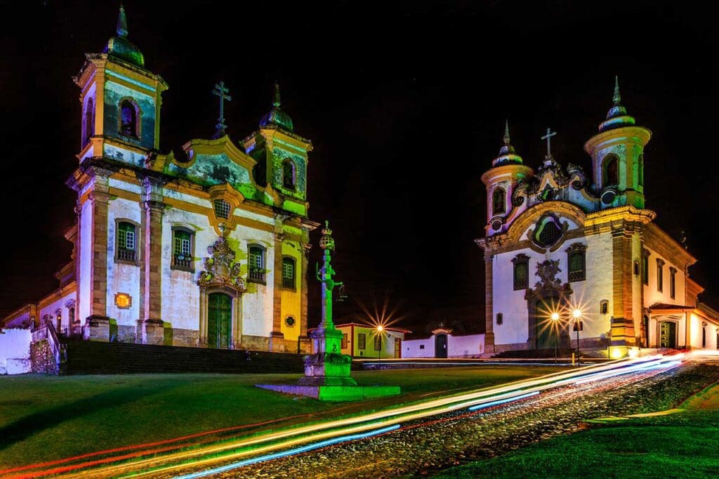 O que fazer em Mariana, MG, à noite?