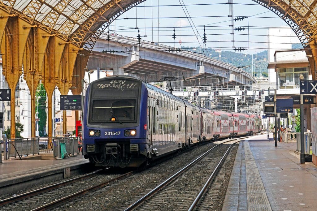 Como chegar a Nice, França?