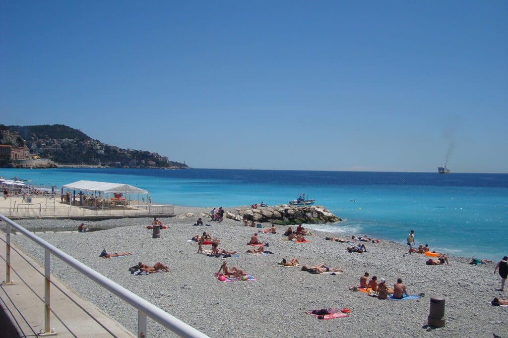 Praias em Nice, França