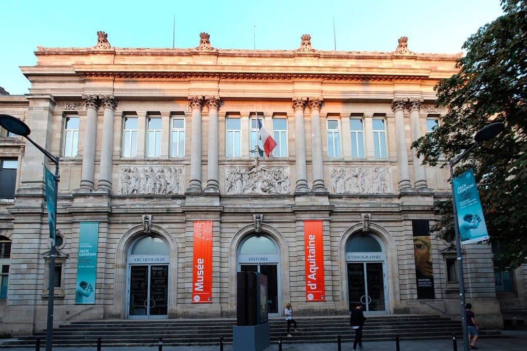 Museus em Bordeaux, França
