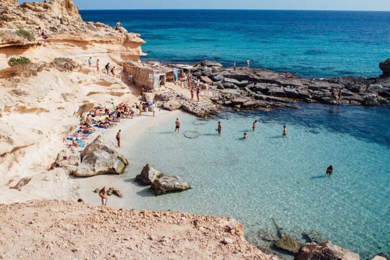 Ibiza: como chegar, o que fazer e onde ficar na ilha espanhola!