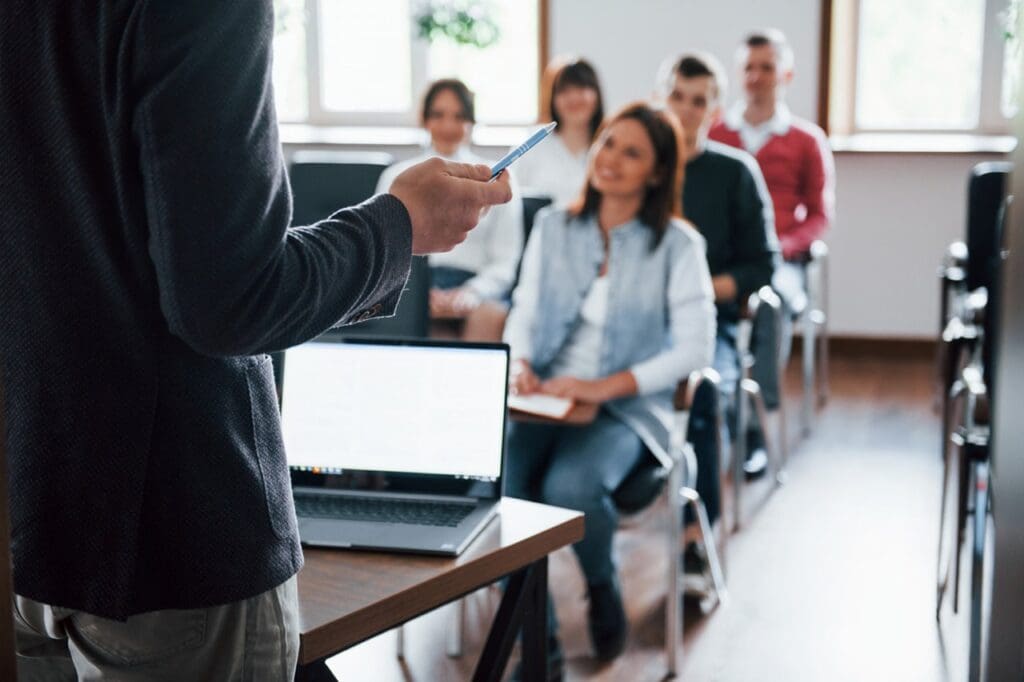 É possível estudar de graça em Portugal?